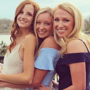 Meet your Posher, Mary claire